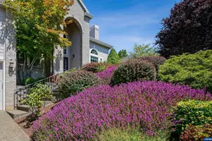 595 Harbourtown Ct SE, Salem, OR 97306 - Photo 3