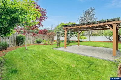 2520 NW Pinehurst Dr, McMinnville, OR 97128 - Photo 33