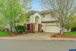 2520 NW Pinehurst Dr, McMinnville, OR 97128 - Photo 1
