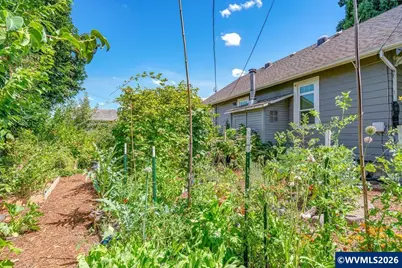 512 Wall St, Silverton, OR 97381 - Photo 47
