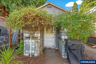 512 Wall St, Silverton, OR 97381 - Photo 41