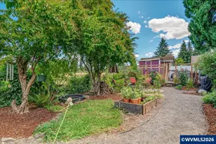 512 Wall St, Silverton, OR 97381 - Photo 31