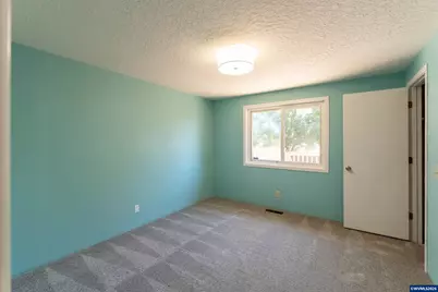283 NW Reed Ln, Dallas, OR 97338 - Photo 17