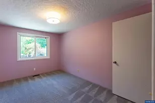 283 NW Reed Ln, Dallas, OR 97338 - Photo 25