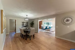 283 NW Reed Ln, Dallas, OR 97338 - Photo 5