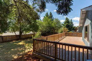283 NW Reed Ln, Dallas, OR 97338 - Photo 35