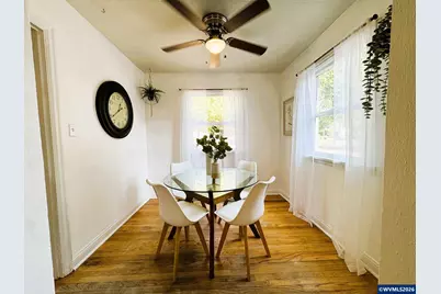 1815 23rd St NE, Salem, OR 97301 - Photo 5