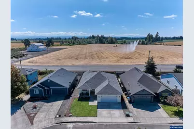 542 E Elm Lp, Gervais, OR 97026 - Photo 3