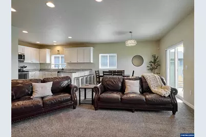 542 E Elm Lp, Gervais, OR 97026 - Photo 5