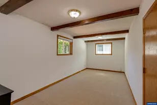 19565 SW Southview Pl, Aloha, OR 97078 - Photo 11