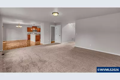 574 Prairie St, Woodburn, OR 97071 - Photo 9