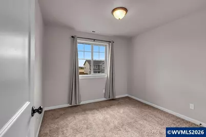 574 Prairie St, Woodburn, OR 97071 - Photo 17