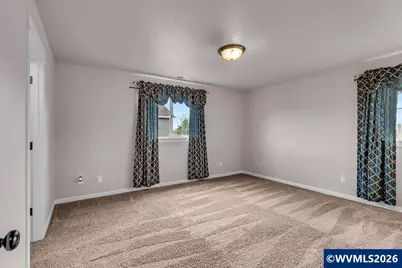 574 Prairie St, Woodburn, OR 97071 - Photo 23