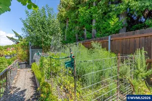 2456 Wintergreen Ave NW, Salem, OR 97304 - Photo 43