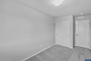2284 Sawtelle Dr, Woodburn, OR 97071 - Photo 19