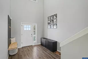 556 SE Lines St, Dallas, OR 97338 - Photo 5