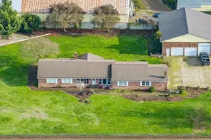 35719 Engle Rd SE, Albany, OR 97322 - Photo 9