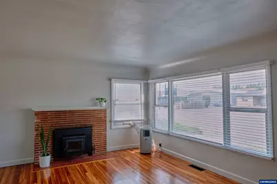 210 N First Av, Stayton, OR 97383 - Photo 21