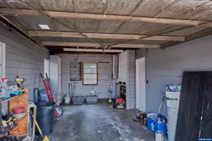 210 N First Ave, Stayton, OR 97383 - Photo 17