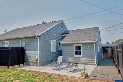 210 N First Av, Stayton, OR 97383 - Photo 5