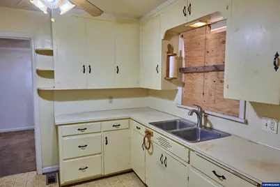 1795 Yew St SE, Salem, OR 97302 - Photo 21