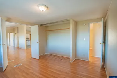 36298 Blueberry Dr, Lebanon, OR 97355 - Photo 17