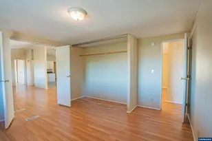 36298 Blueberry Dr, Lebanon, OR 97355 - Photo 17