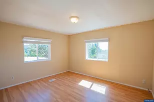 36298 Blueberry Dr, Lebanon, OR 97355 - Photo 19