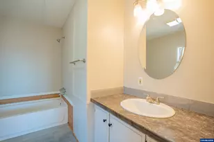 36298 Blueberry Dr, Lebanon, OR 97355 - Photo 15