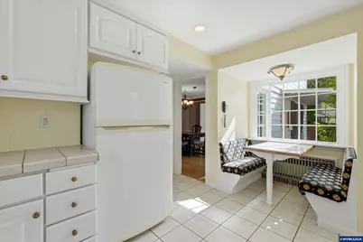 387 SW Court St, Dallas, OR 97338 - Photo 11