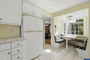 387 SW Court St, Dallas, OR 97338 - Photo 11