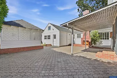 387 SW Court St, Dallas, OR 97338 - Photo 31