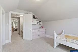 489 D St, Independence, OR 97351 - Photo 33
