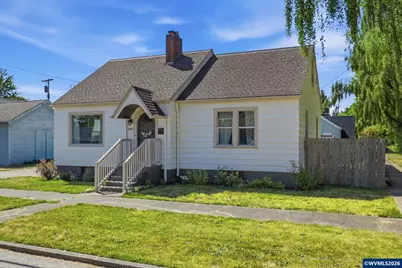489 D St, Independence, OR 97351 - Photo 3
