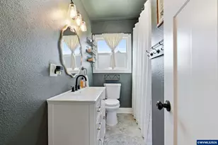 489 D St, Independence, OR 97351 - Photo 15