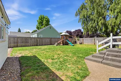 489 D St, Independence, OR 97351 - Photo 39