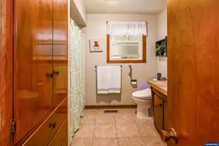 408 Idylwood Dr SE, Salem, OR 97302 - Photo 17