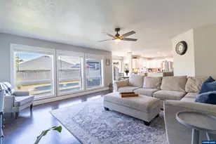 822 Merlot Ave NE, Keizer, OR 97303 - Photo 17