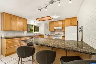 3316 NW Firwood Dr, Corvallis, OR 97330 - Photo 11