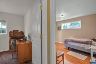 325 Ash St, Silverton, OR 97381 - Photo 31