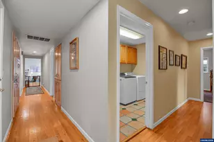 325 Ash St, Silverton, OR 97381 - Photo 29