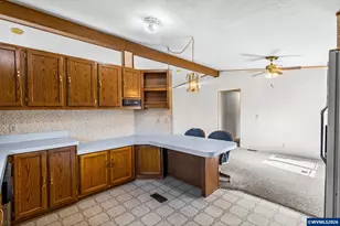 5422 NE Portland Rd, Salem, OR 97305 - Photo 13