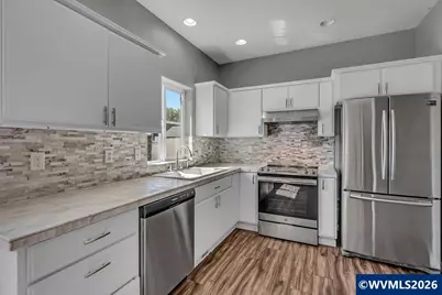 433 S Main St, Mount Angel, OR 97362 - Photo 13