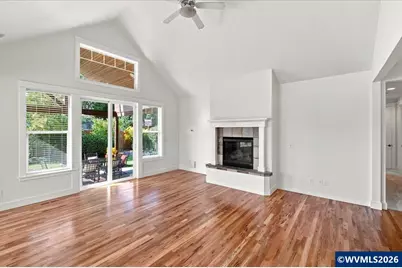 1096 8th Av SW, Albany, OR 97321 - Photo 3