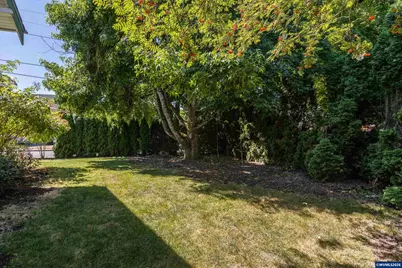 990 Taylor St, Mount Angel, OR 97362 - Photo 29