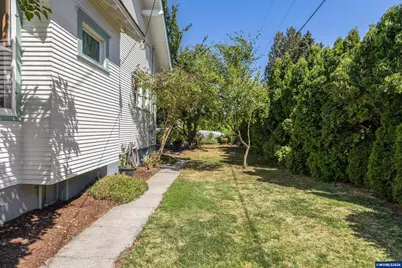 990 Taylor St, Mount Angel, OR 97362 - Photo 25