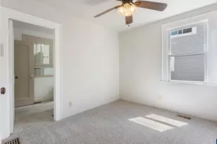 1640 5th St NE, Salem, OR 97301 - Photo 9