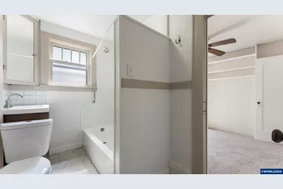 1640 5th St NE, Salem, OR 97301 - Photo 17