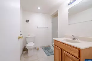 821 6th Ave SW, Albany, OR 97321 - Photo 33
