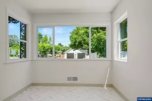 1090 Donna Ave NE, Salem, OR 97301 - Photo 13